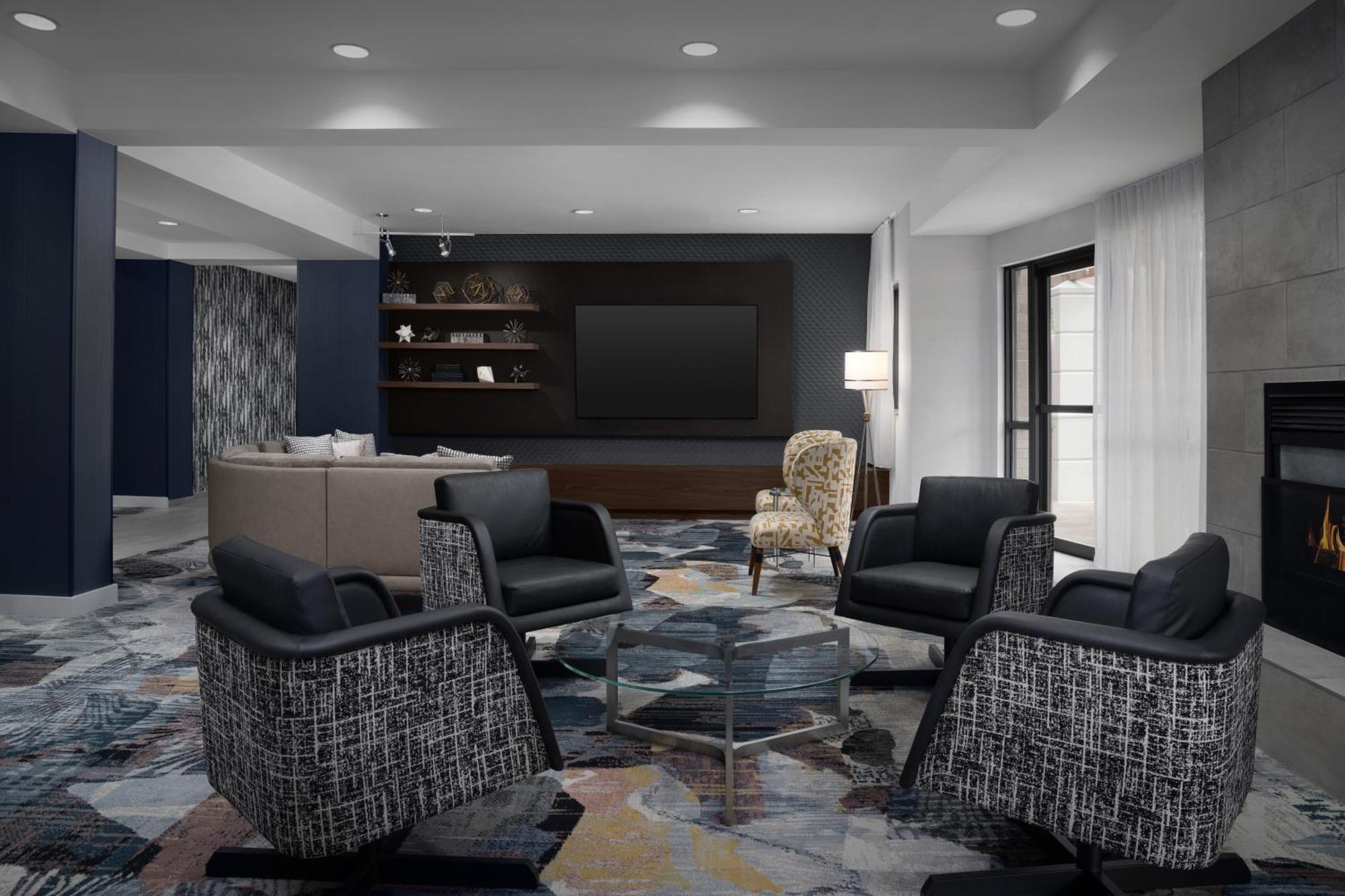Courtyard Dallas Addison Quorum Drive Exterior foto