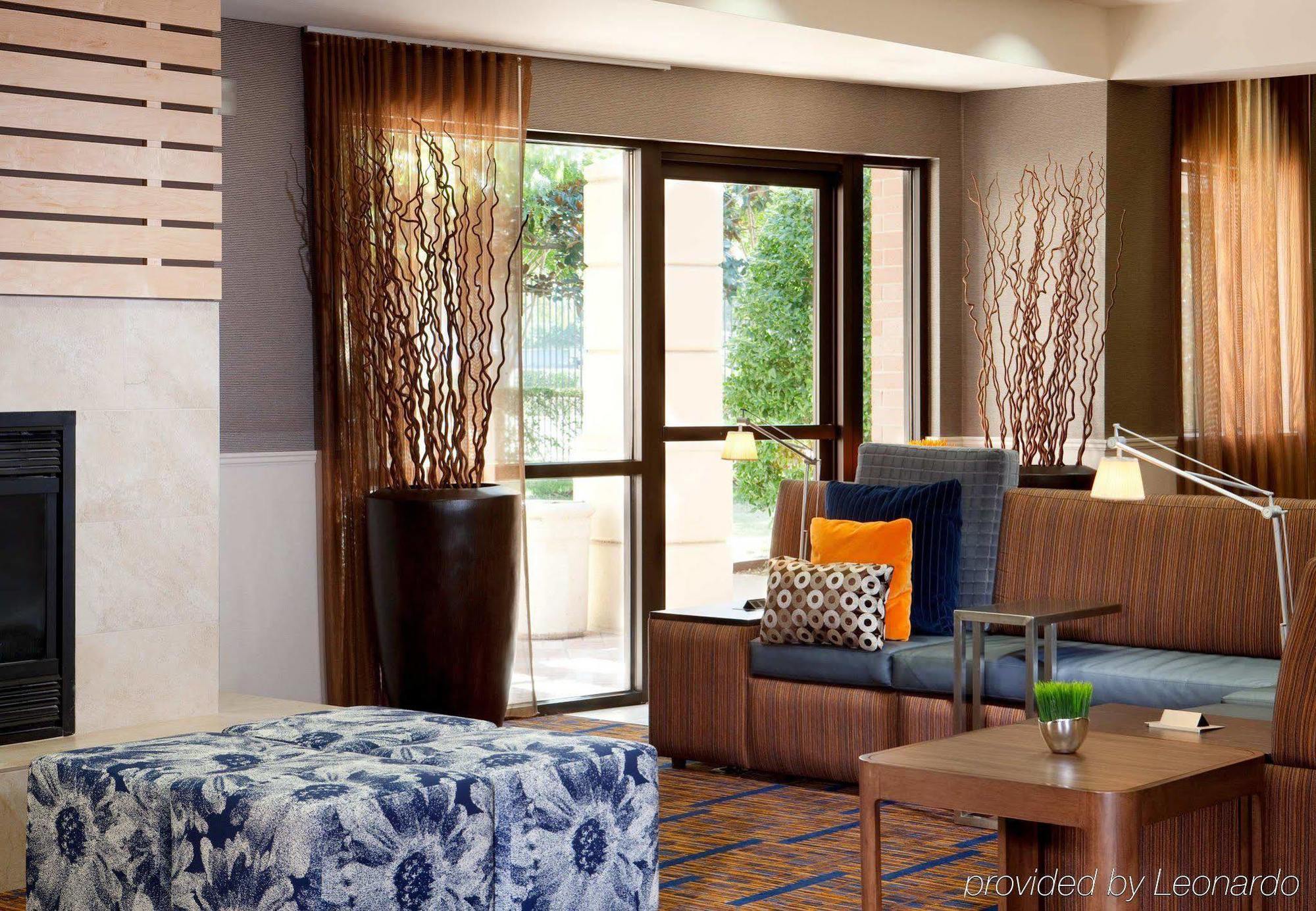 Courtyard Dallas Addison Quorum Drive Exterior foto