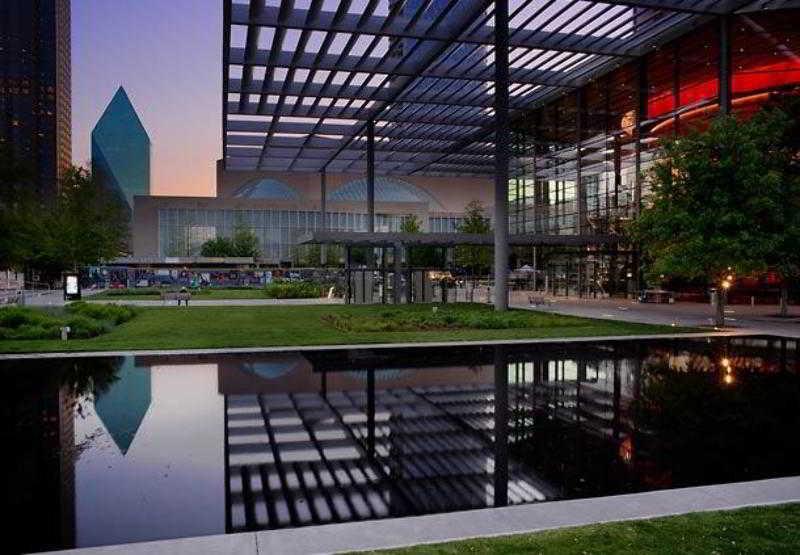 Courtyard Dallas Addison Quorum Drive Exterior foto